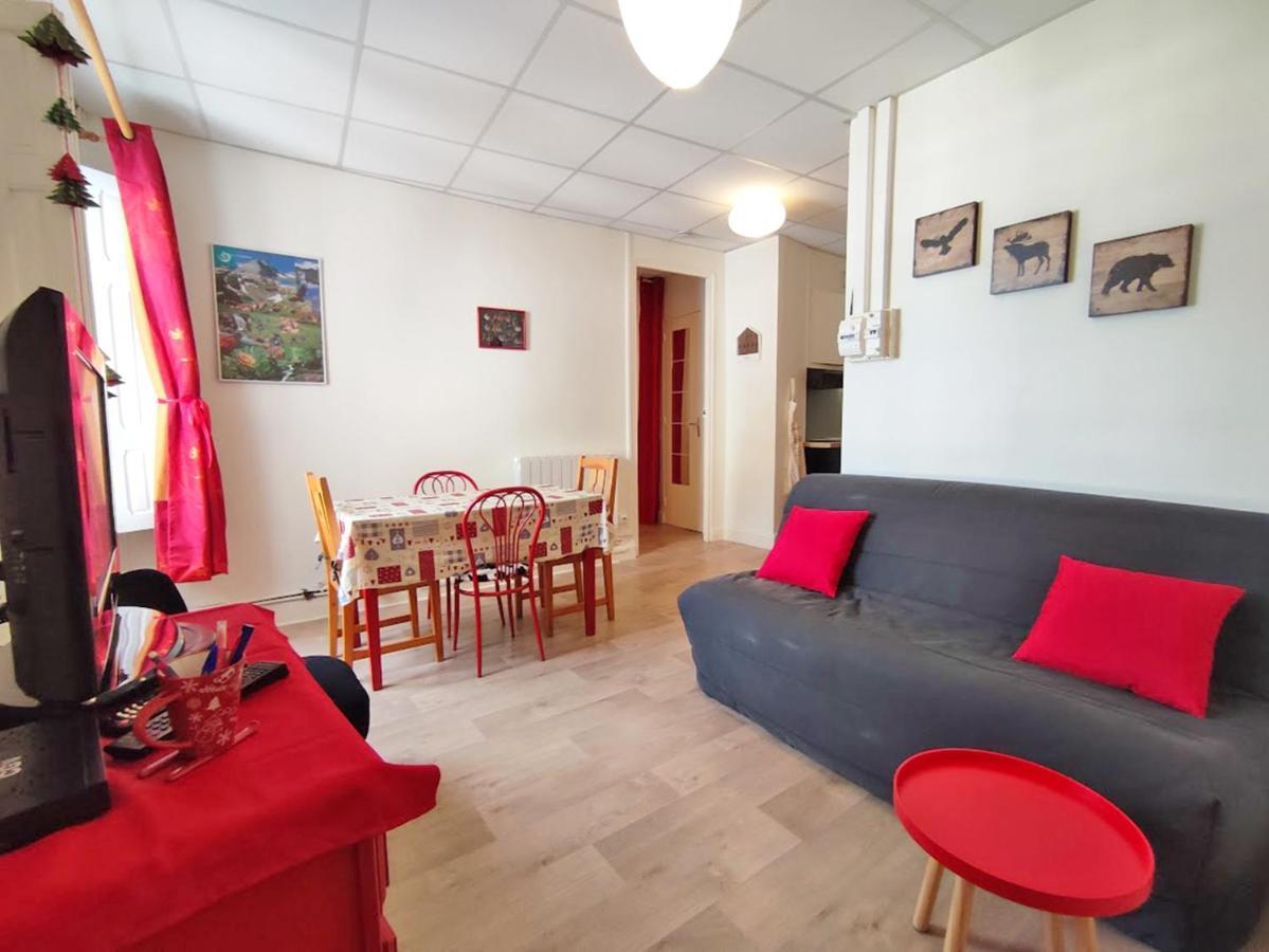 Les 3 Renards, T2 Bis, Parking, Centre Luchon, Casier A Skis, 4 Personnes Bagnères-de-Luchon Zewnętrze zdjęcie